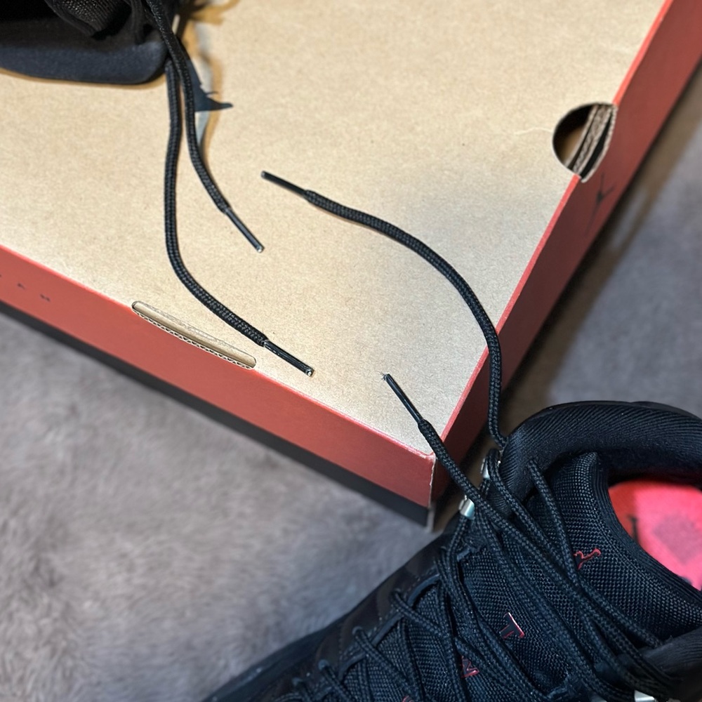 Air Jordan 12 Retro “Utility Grind” Size - 10.5 - Picture 8 of 14